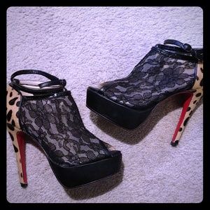 Christian Louboutin size 37 leopard lace booties